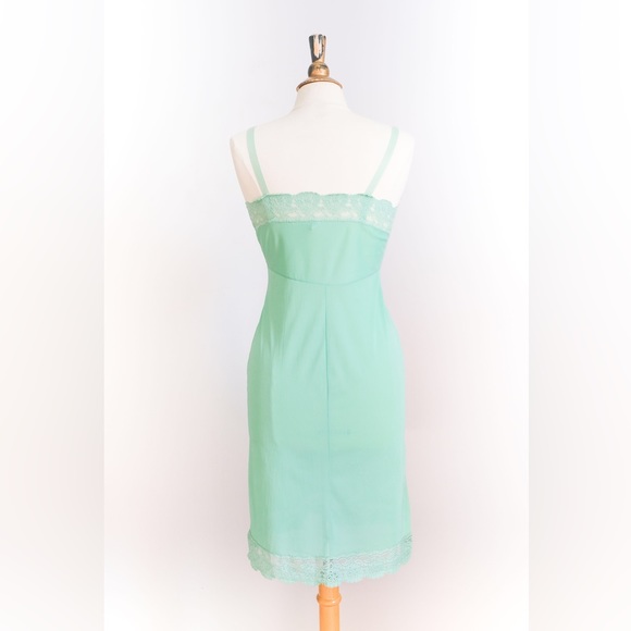 1950’s/60’s Mint Green Nylon Slip • S - Picture 6 of 10
